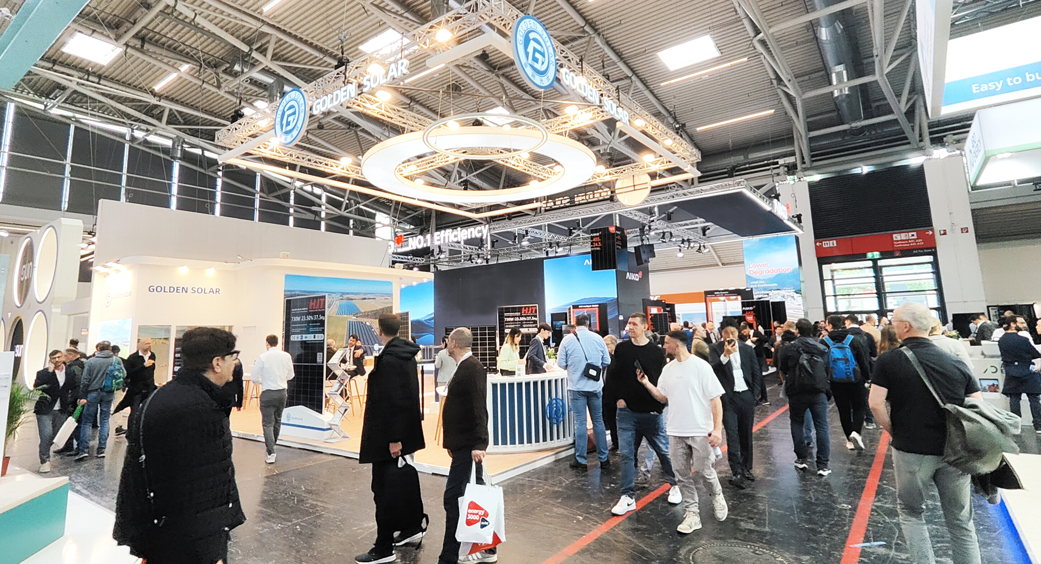 尊龙Z6官方网站光伏实力亮相德国Intersolar Europe，全球化战术布局再提快
